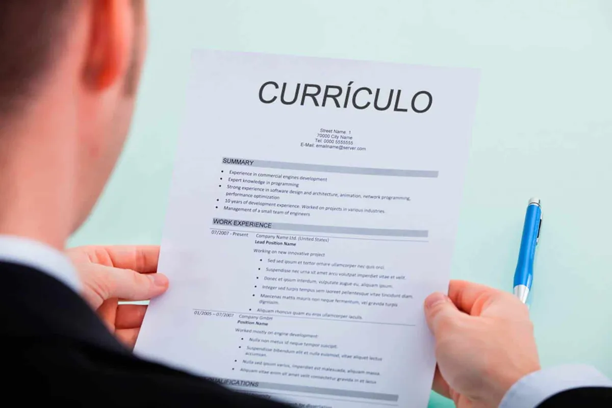 Como elaborar um currículo