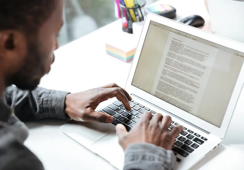 Como montar um currículo para o primeiro emprego