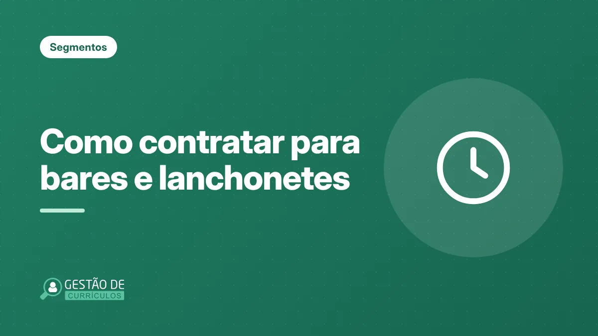 Atendente de lanchonete servindo lanches no balcão à noite