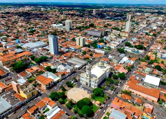 Banco de Currículos para empresas em Assis SP