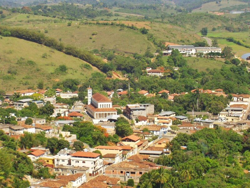 Banco de Currículos para empresas em Guidoval MG
