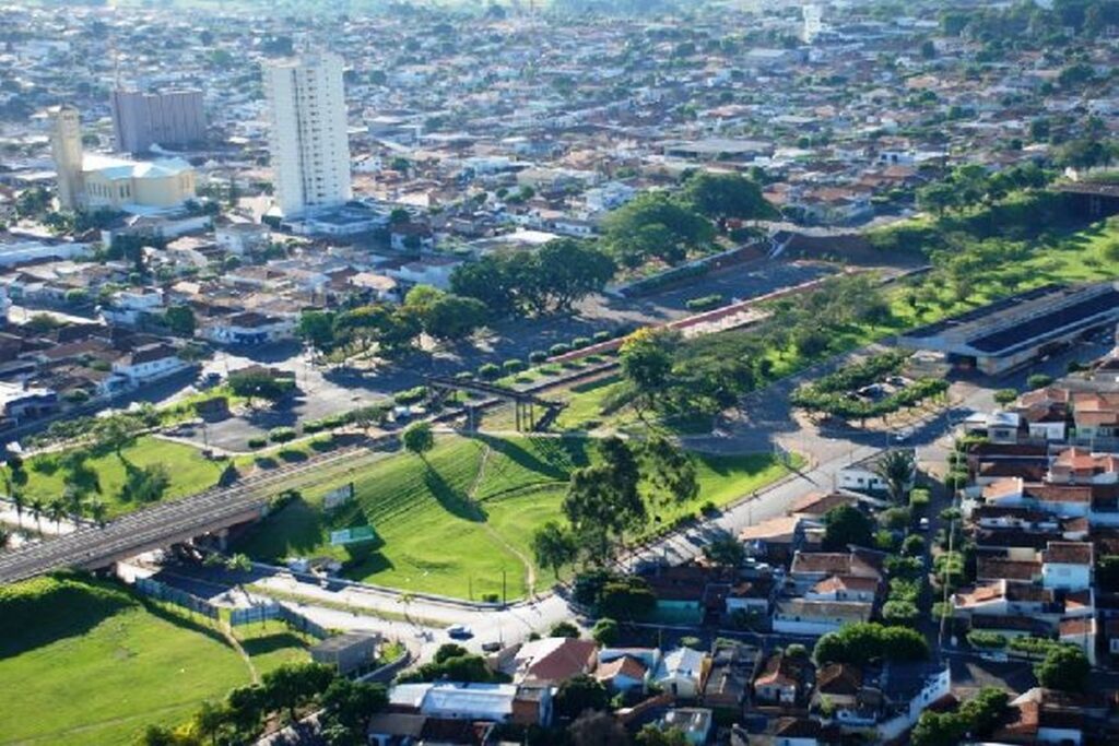 Ferramentas de RH e currículos em Adamantina SP