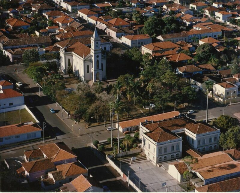 Ferramentas de RH e Currículos em Dourado SP